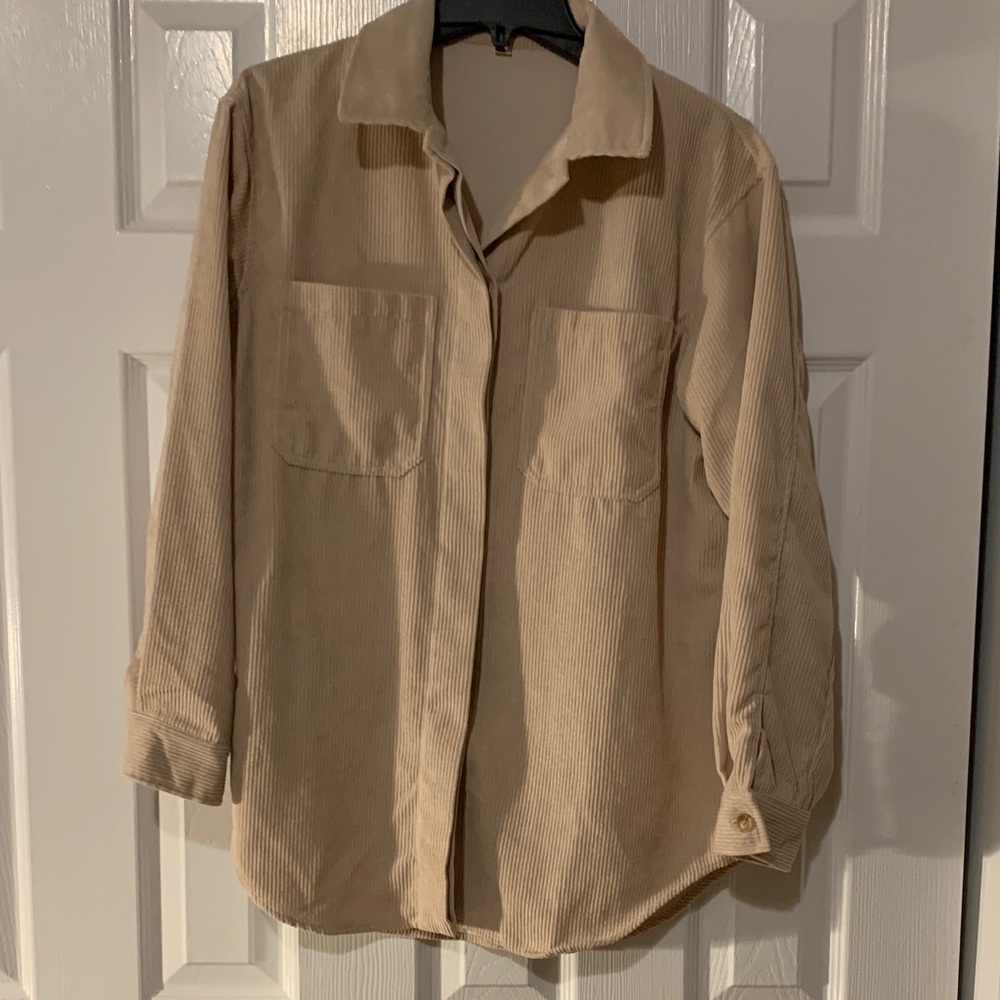 Woman's tan corturoy Shirt Jacket size 6 NEW